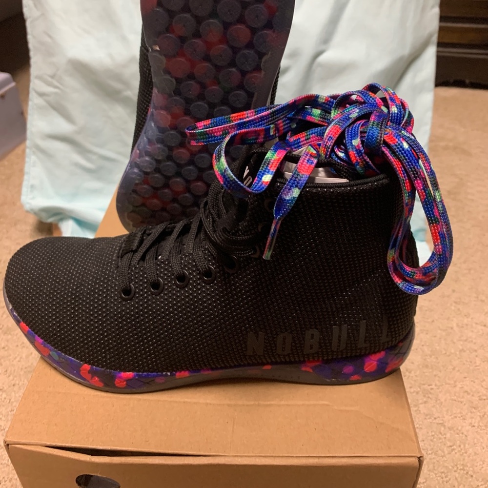 NOBULL-HIGH TOP BLACK CITY LIGHTS TRAINER